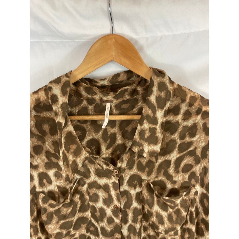 Free People Easy Rider Cheetah Button Down Shirt Blouse Drapey Small - Picture 3 of 4